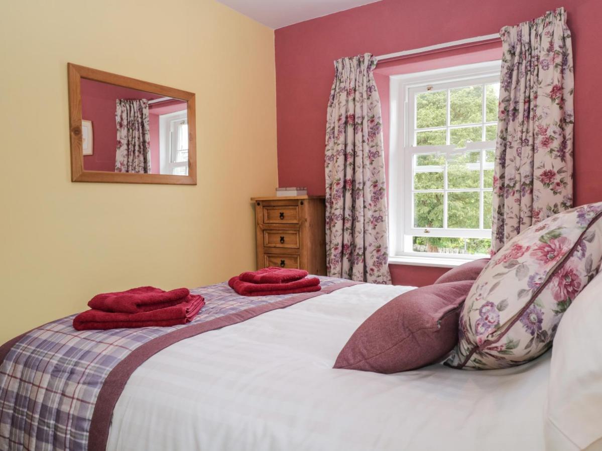 Mount Pleasant Cottage Grange-over-Sands ภายนอก รูปภาพ